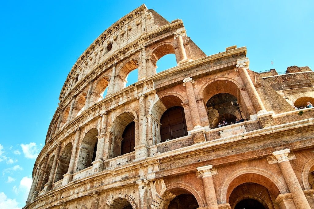 where is the villa borghese Colosseum