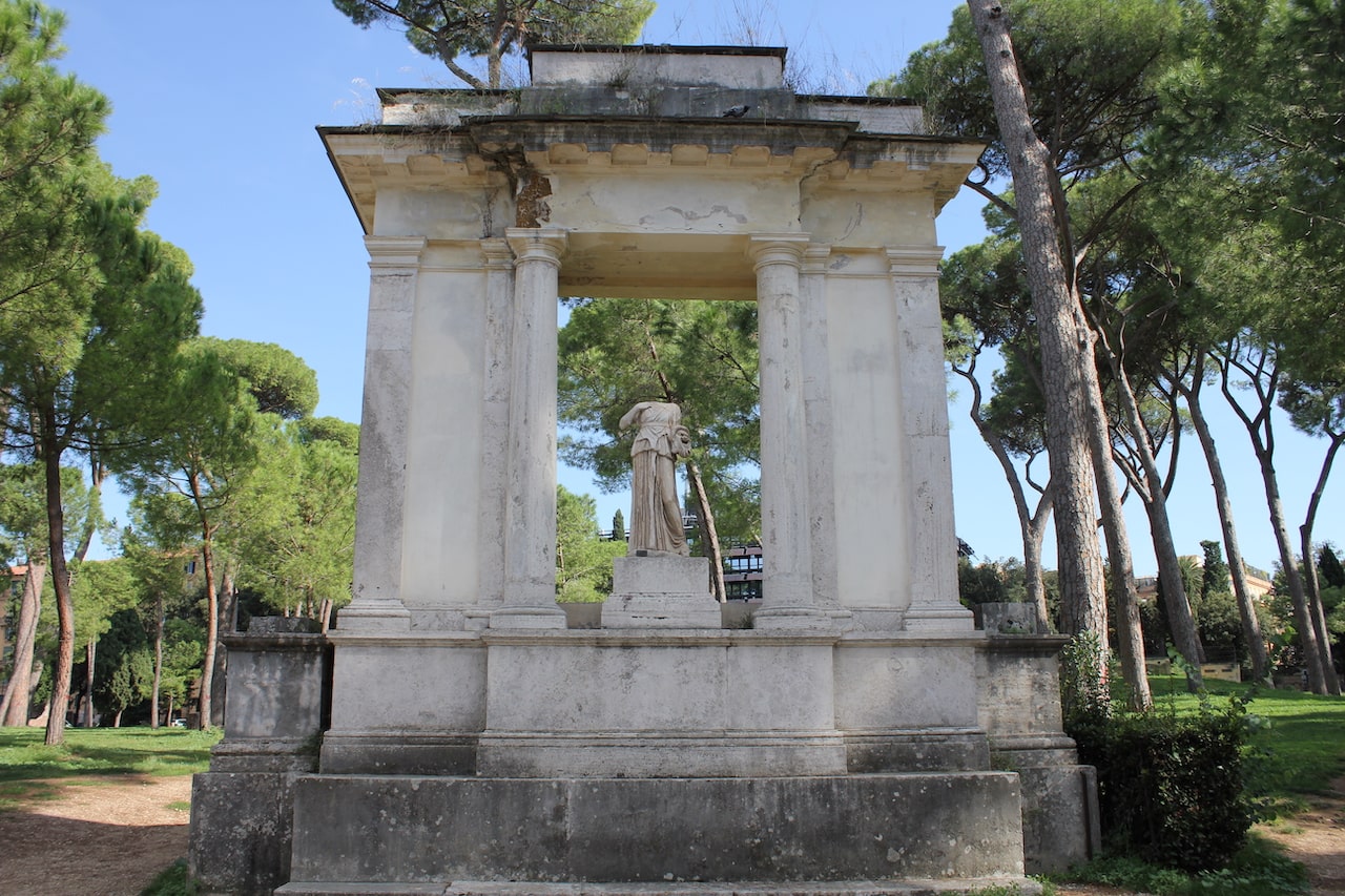 borghese park statue