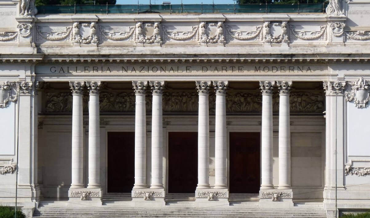 Museum of Modern Art in Rome entrance