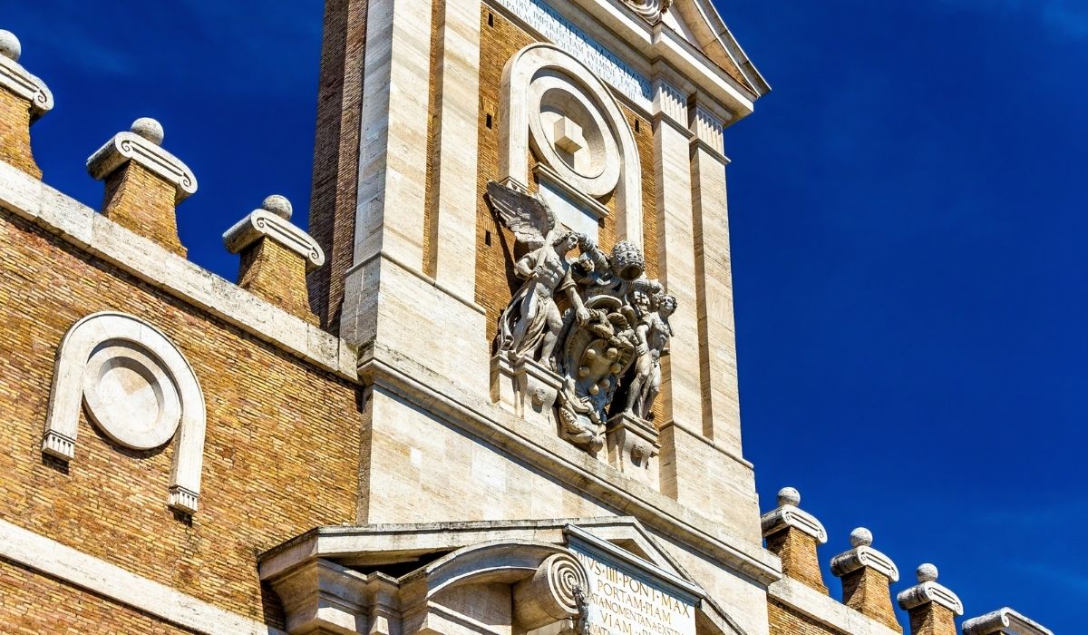 Rome gate monument