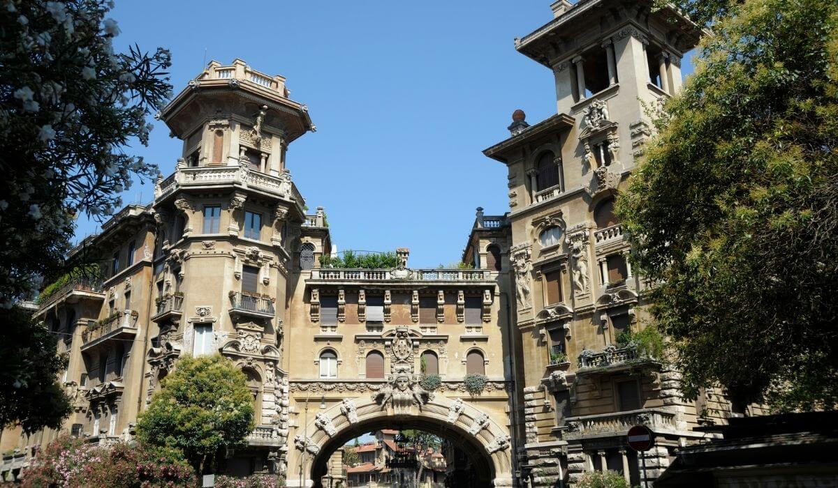 Palazzi degli Ambasciatori in Rome