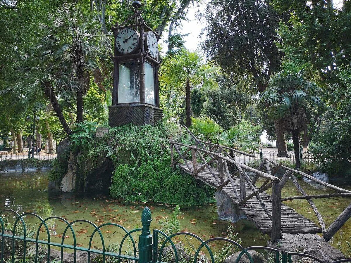 pincio water clock in villa borghese